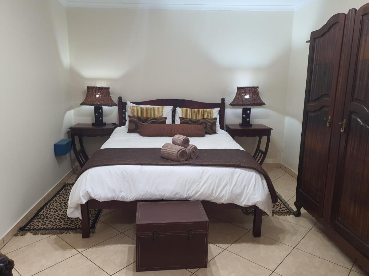 Selati 103 Guest Cottages Malalane Esterno foto
