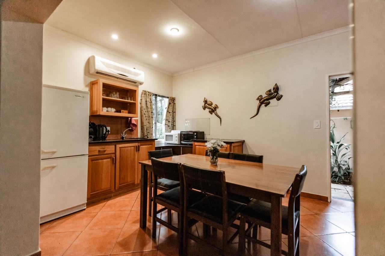 Selati 103 Guest Cottages Malalane Esterno foto