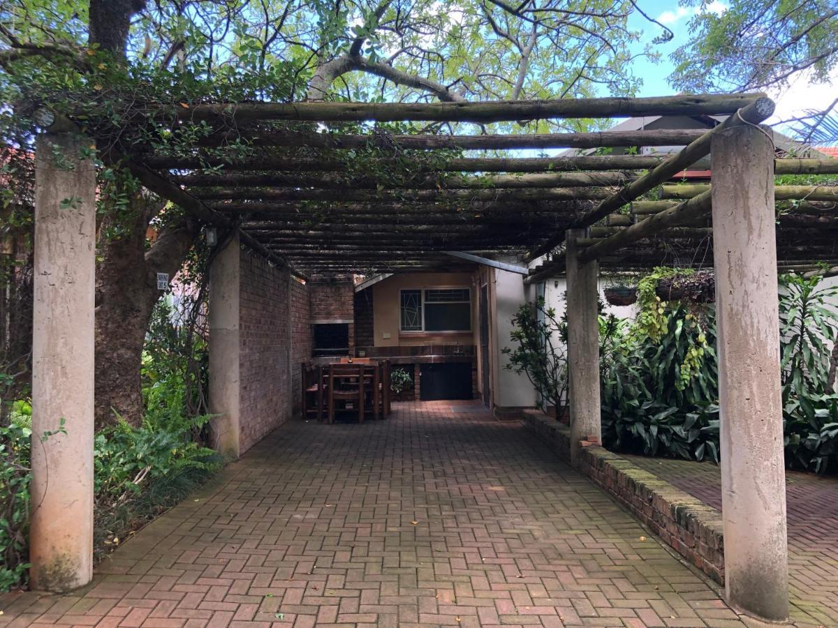 Selati 103 Guest Cottages Malalane Esterno foto
